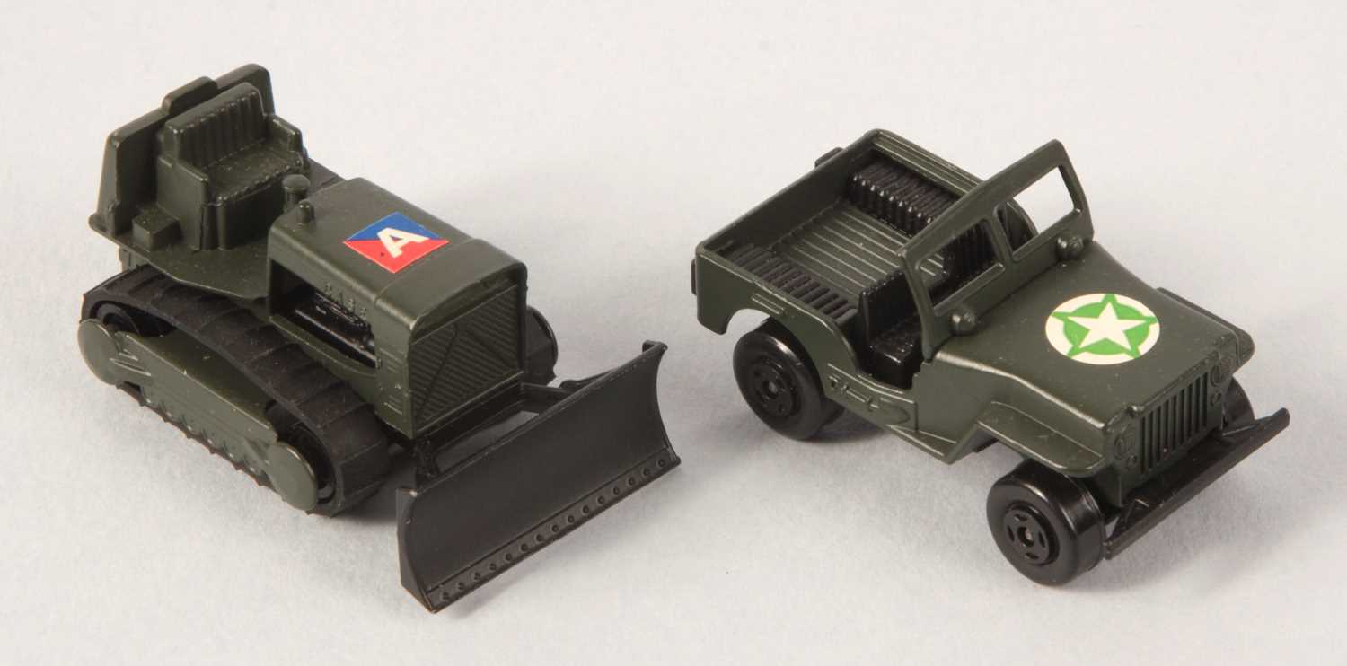 Lot 12 - Matchbox Superfast 2b Jeep Hot Rod Twin Pack Issue & Regular Wheel 16d Case Bulldozer