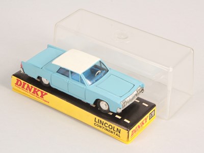 Lot 330 - Dinky Toys 170 Lincoln Continental