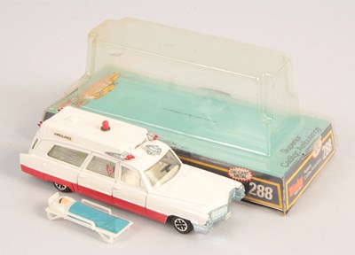 Lot 343 - Dinky Toys 288 Superior Cadillac Ambulance