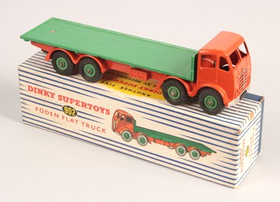 Lot 351 - Dinky Supertoys 902 Foden Flat Truck