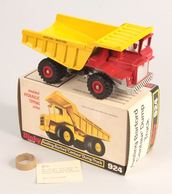 Lot 368 - Dinky Toys 924 Aveling Barford Centaur Quarry Dump Truck
