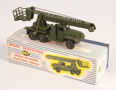Lot 375 - Dinky Toys 667 International Harvester Missile Servicing Platform