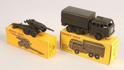 Lot 409 - French Dinky Toys French Army 818 Berliet 6x6 Gun Tractor & 819 155mm Field Howitzer