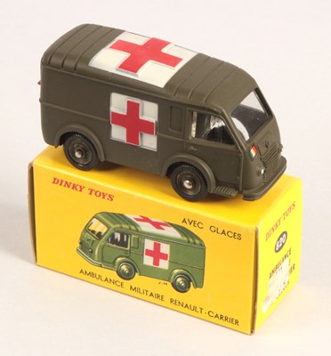 Lot 410 - French Dinky Toys 820 Renault Military Ambulance