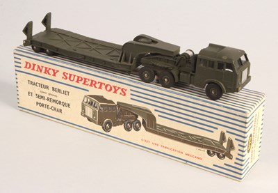 Lot 412 - French Dinky Toys 890 Berliet Articulated Tank Transporter