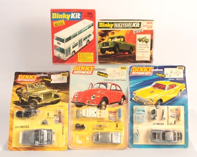 Lot 418 - Dinky Toys Group of 5 x Metal Kits