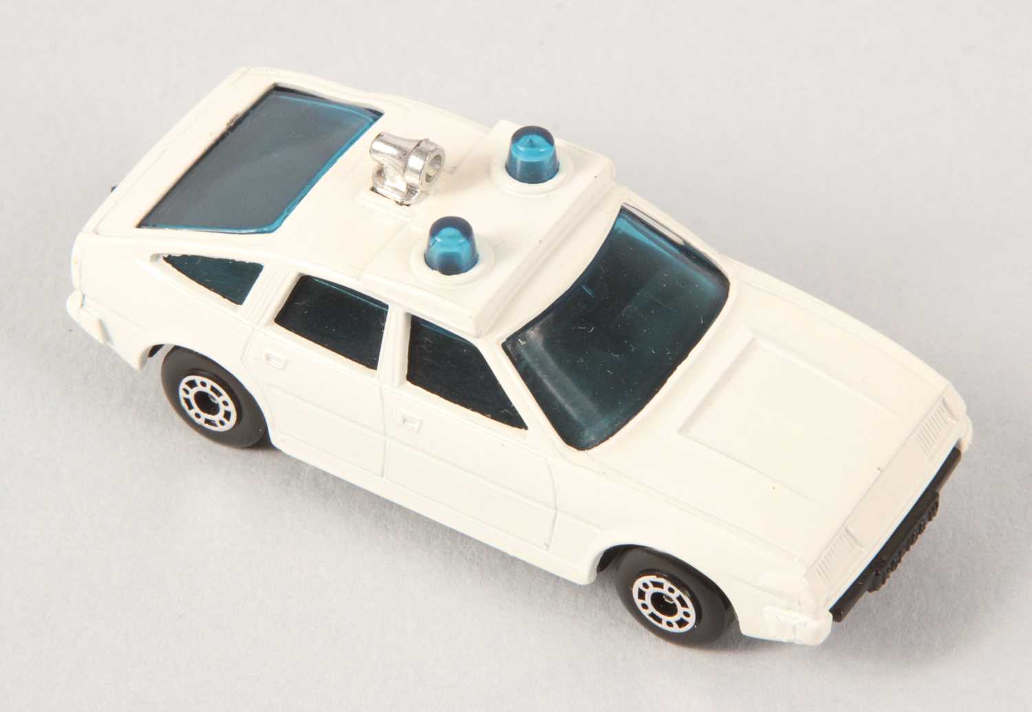 Lot 41 - Matchbox Superfast 8d Rover 3500 Police Car WITHOUT TAMPO PRINT + BLACK INTERIOR