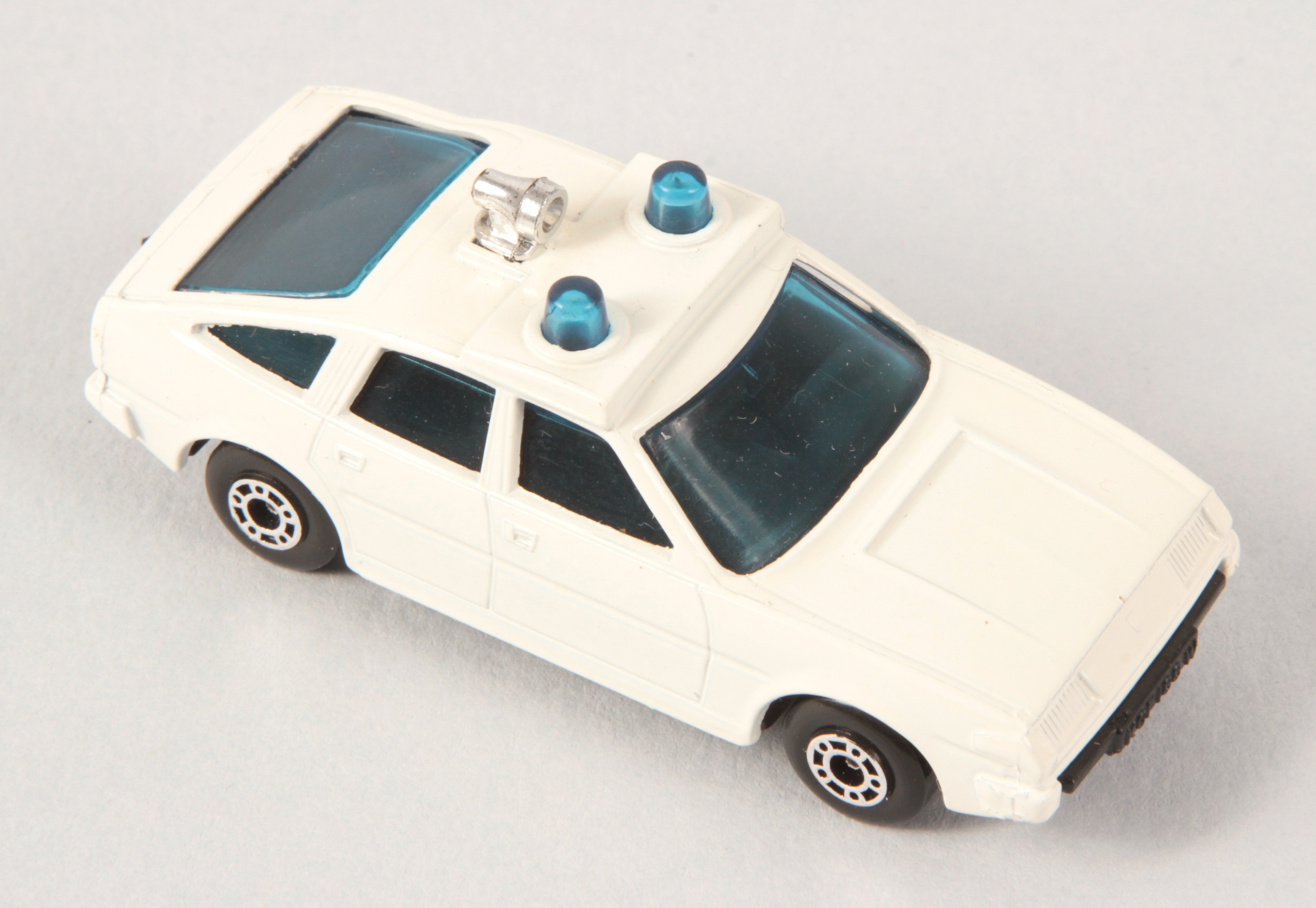 Lot 41 - Matchbox Superfast 8d Rover 3500 Police Car