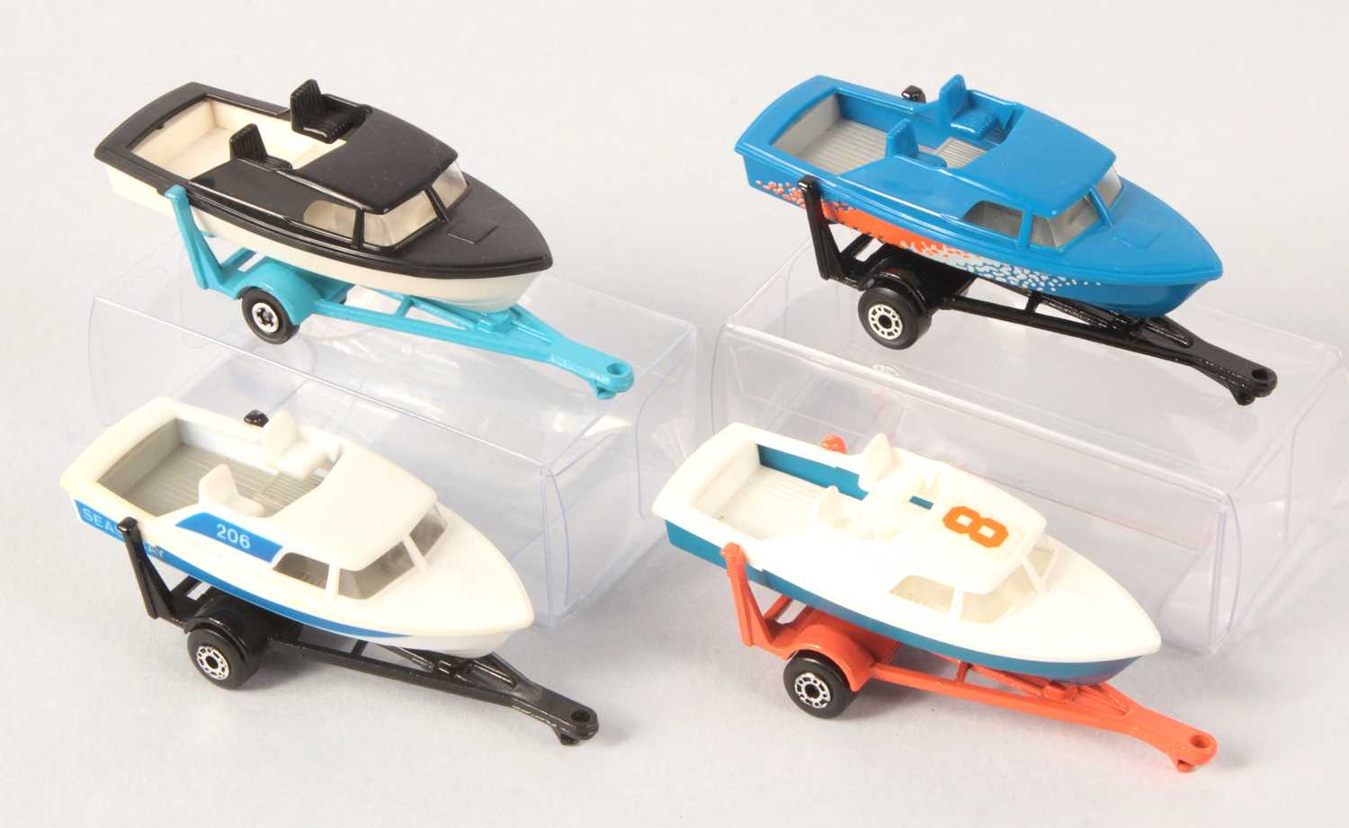 Lot 42 - Matchbox Superfast 4 x 9a Cabin Cruiser & Trailer Twin Pack Issues