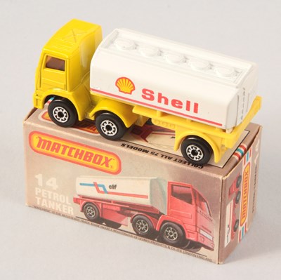 Lot 66 - Matchbox Superfast 14d Leyland Articulated Shell Tanker