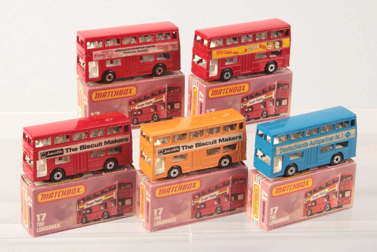 Lot 73 - Matchbox Superfast 5 x 17b Daimler Fleetline Bus
