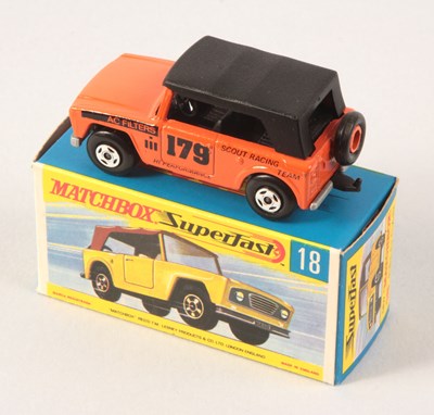 Lot 90 - Matchbox Superfast 18a Field Car Bushwacker Issue BLACK ROOF + SILVER PAINTED BASE