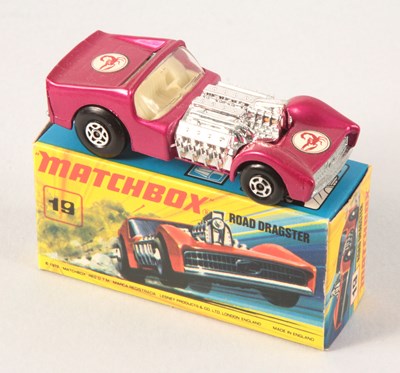 Lot 100 - Matchbox Superfast 19b Road Dragster METALLIC MAGENTA BODY WITH RARE SCORPION LABELS