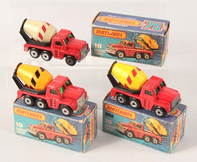 Lot 101 - Matchbox Superfast 3 x 19c Cement Mixer PLASTIC BARREL VARIATIONS