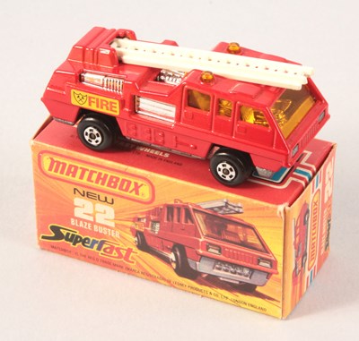 Lot 116 - Matchbox Superfast 22c Blaze Buster Fire Engine WITH RARE WHITE PLASTIC LADDER