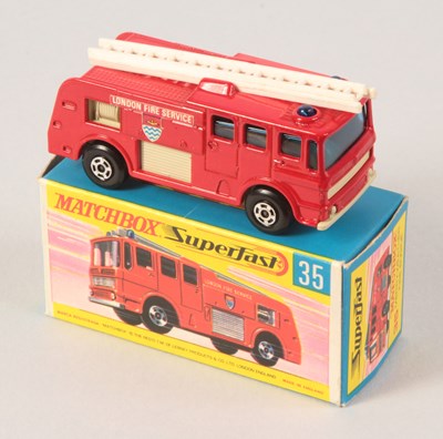Lot 169 - Matchbox Superfast 35a Merryweather Marquis Fire Engine RARE CREAM GRILLE & BASE