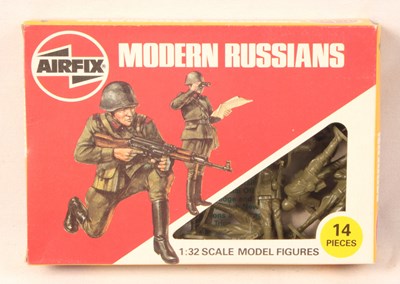 Lot 548 - Airfix - Military Series 1/32nd Scale Military Figures 1982 [First issue] Modern Russian Infantry
