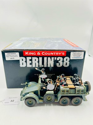 Lot 32 - King & Country - Leibstandarte / Berlin 38 Range