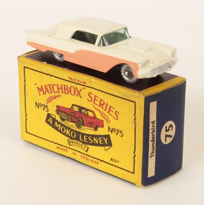 Lot 98 - Matchbox Regular Wheels 75a Ford Thunderbird - Stannard Code 2