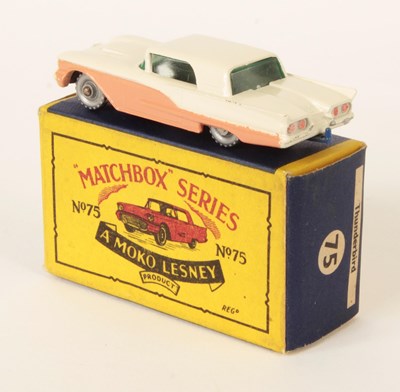 Lot 98 - Matchbox Regular Wheels 75a Ford Thunderbird - Stannard Code 2
