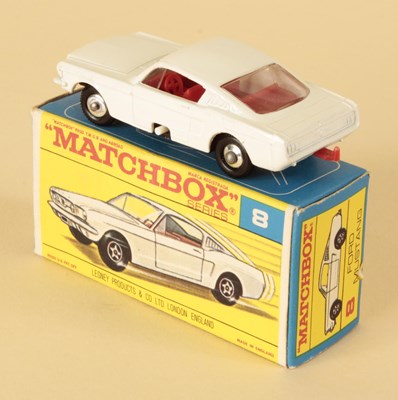 Lot 136 - Matchbox Regular Wheels 8e Ford Mustang RARE TRANSITIONAL BOX VARIATION.