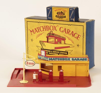 Lot 160 - Matchbox Regular Wheels Accessory Pack MG-1 Matchbox Garage Sales & Service Station