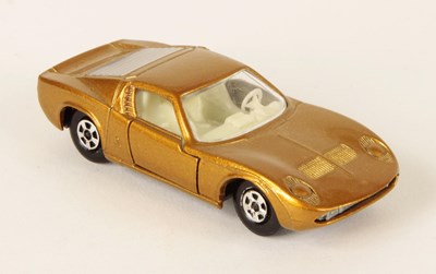 Lot 180 - Matchbox Superfast 33a Lamborghini Miura IN TRANSITIONAL TYPE F2 BOX.