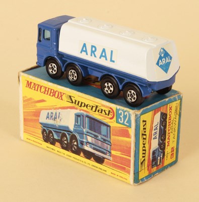 Lot 193 - Matchbox Superfast 32a Leyland ARAL Tanker