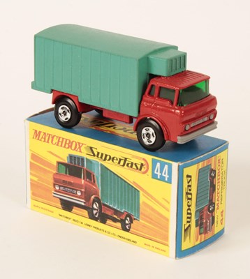 Lot 195 - Matchbox Superfast 44a GMC Refrigerator Truck - RARE RED CAB & CHASSIS, SEA GREEN CONTAINER BODY.