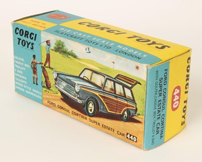 Lot 685 - Corgi 440 Ford Consul Cortina Super Estate Car Boxed