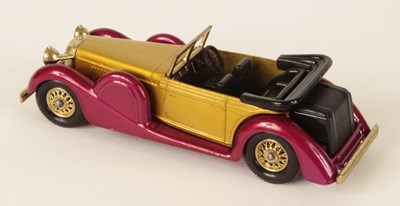 Lot 487 - Matchbox Models of Yesteryear Y-11 1938 Lagonda Drophead Coupe RARE METALLIC MAGENTA CHASSIS