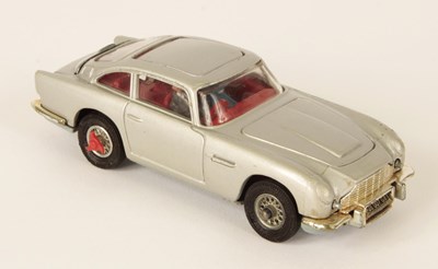 Lot 739 - Corgi Toys 270 James Bond Aston Martin DB5 Late Issue 1973 Copyright Striped Window Box