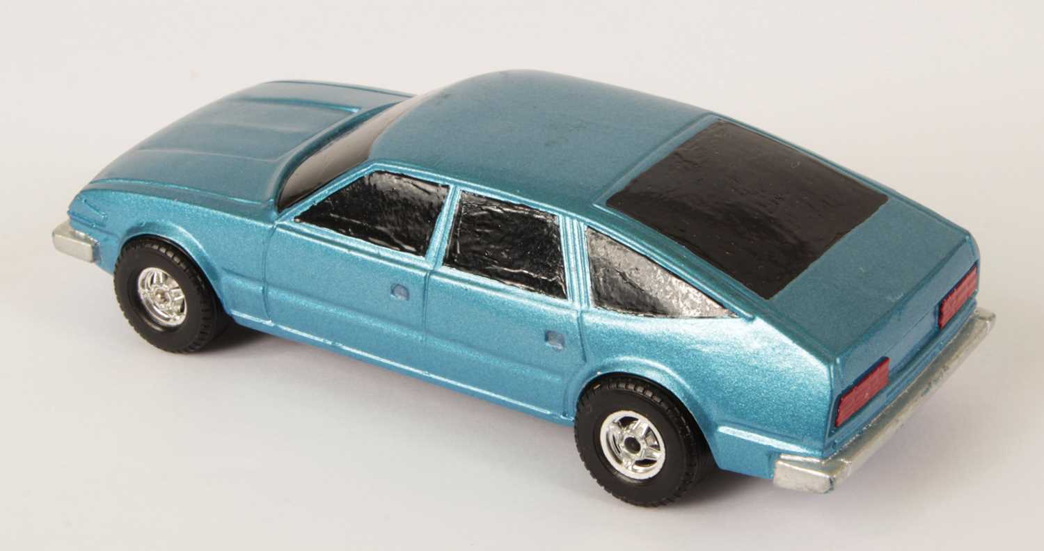 Lot 727 - Corgi Toys 329 Rover 3500 SD1 MODEL MAKERS