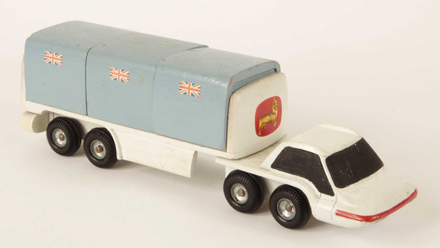 Lot 734 - Corgi Toys (Qualitoys) UN-RELEASED FUTURISTIC TURBINE TRUCK MODEL MAKERS WOOD PRE-PRO PROTOTYPE