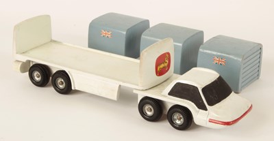 Lot 734 - Corgi Toys (Qualitoys) UN-RELEASED FUTURISTIC TURBINE TRUCK MODEL MAKERS WOOD PRE-PRO PROTOTYPE