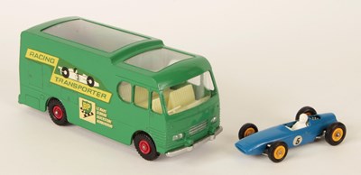 Lot 509 - Matchbox King Size K-5 Racing Car Transporter & 52b BRM F1 Racing Car