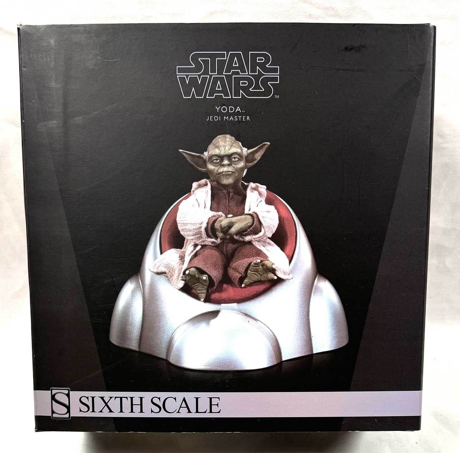 Lot 334 - Sideshow Collectibles Star Wars Yoda Jedi Master 1/6th scale figure