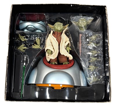 Lot 334 - Sideshow Collectibles Star Wars Yoda Jedi Master 1/6th scale figure