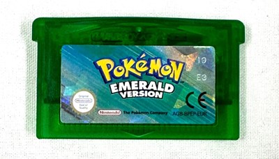 Lot 313 - Nintendo Game Boy Pokemon Emerald Version boxed with Inserts