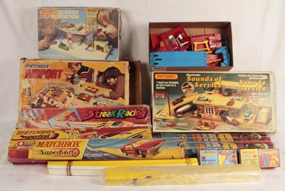 Lot 631 - Large quantity of Matchbox Superfast Racing & Playsets, majority boxed COLLECTION ONLY