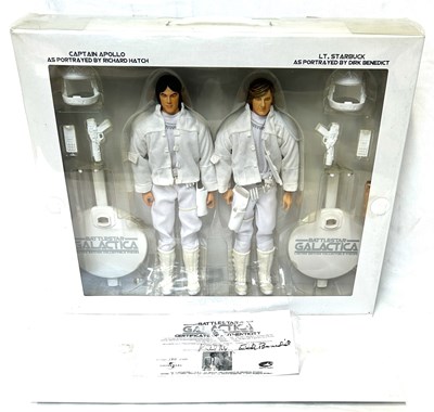 Lot 325 - Majestic Studios Battlestar Galactica Limited Edition 12" figure two pack