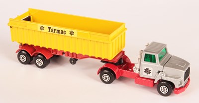 Lot 502 - Matchbox Super Kings K18 Ford LTS Articulated Tipper Truck "Tarmac"