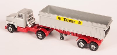 Lot 501 - Matchbox Super Kings K18 Ford LTS Articulated Tipper Truck "Tarmac"