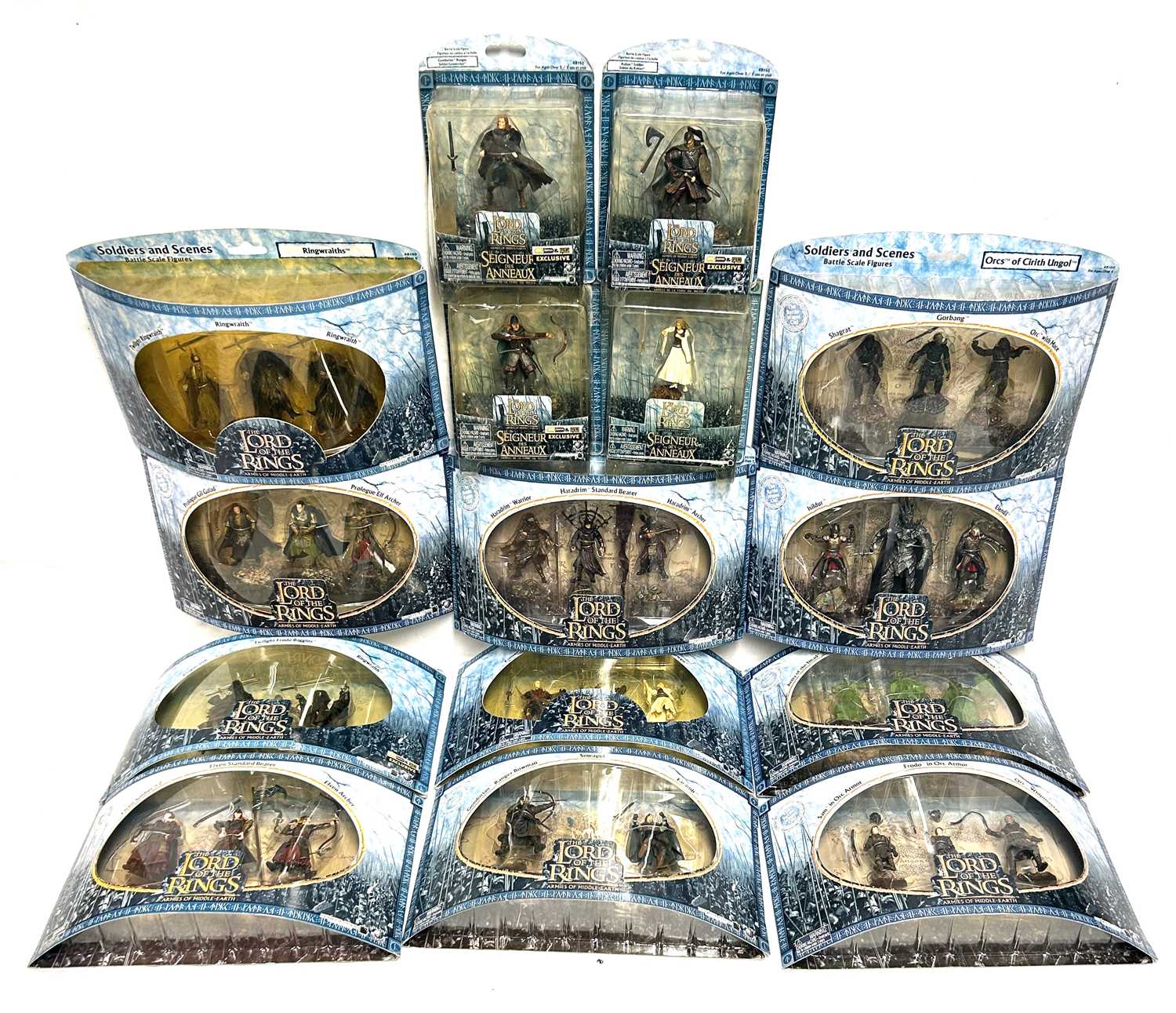 Lot 19 - Play Along Lord of the Rings Armies of Middle Earth Soldiers and Scenes 3" figure packs x 15