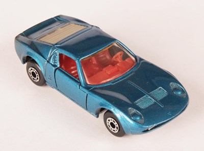 Lot 26 - Matchbox Superfast 33a Lamborghini Miura MADE IN BULGARIA ISSUE - METALLIC BLUE/RED INTERIOR