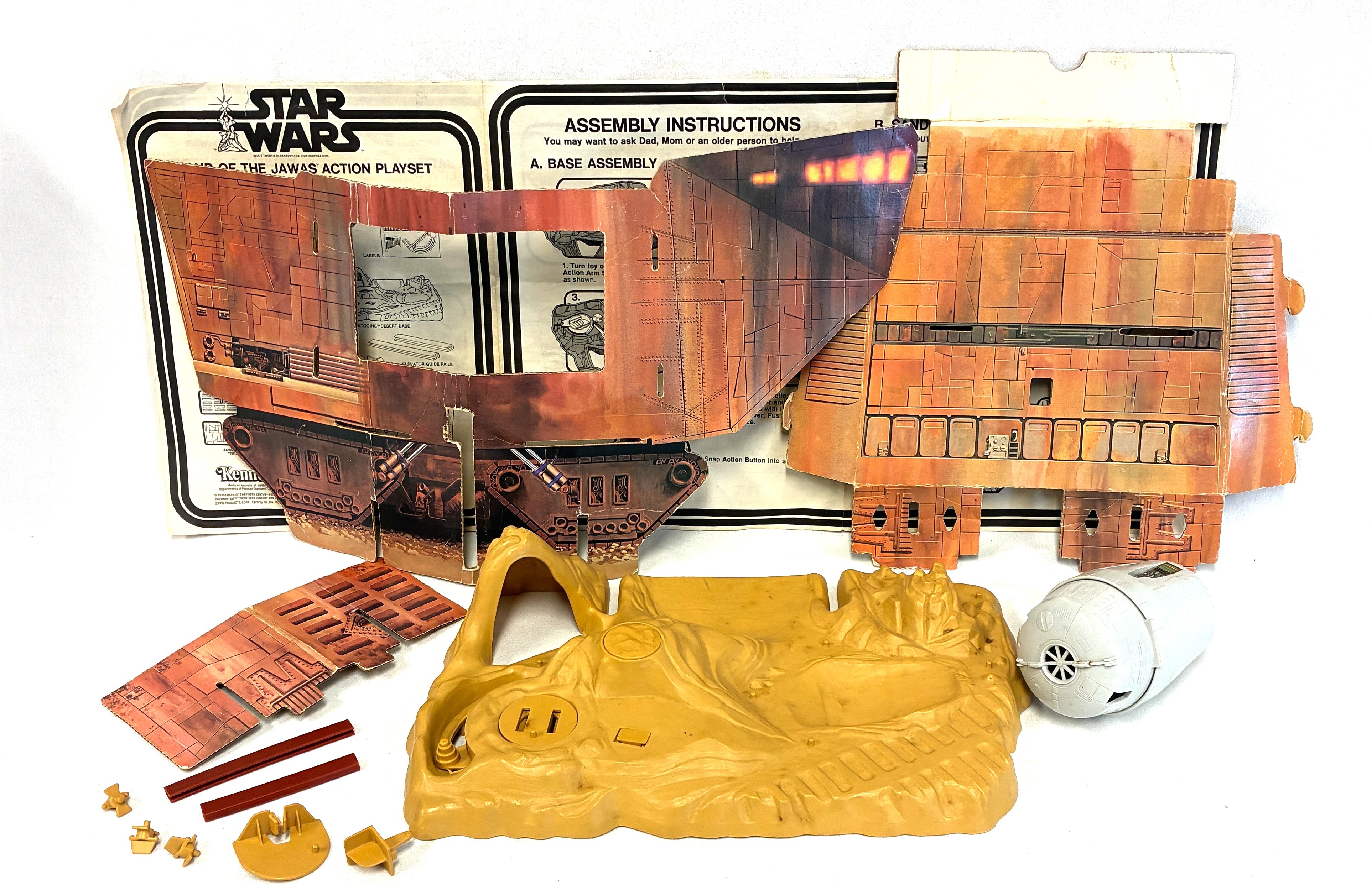Lot 314 Kenner Star Wars Vintage Land Of The Jawas lot-314-kenner-star-wars-vintage-land-of-the-jawas
