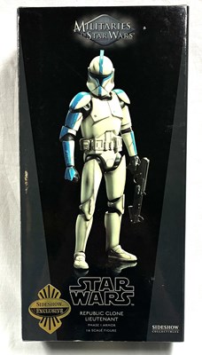 Lot 15 - Sideshow Star Wars Militaries of Star Wars Republic Clone Lieutenant 1:6 Scale Figure MIB