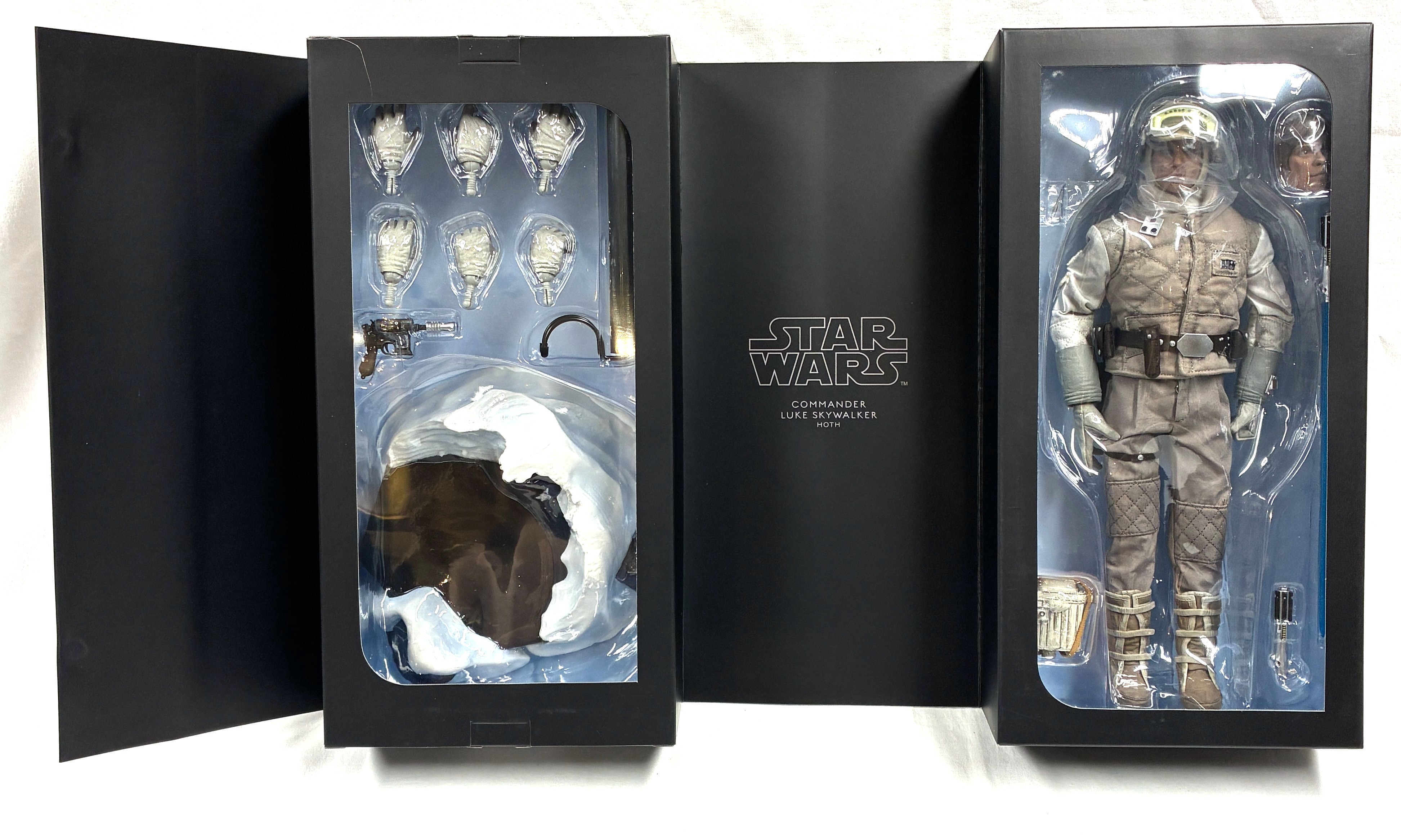 Lot 47 - Sideshow Star Wars Commander Luke Skywalker