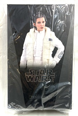 Lot 53 - Hot Toys Star Wars Princess Leia Hoth MMS423 1:6 Scale figure MIB