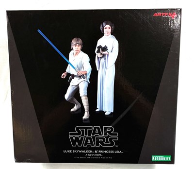 Lot 88 - Kotobukiya Artfx Star Wars Luke Skywalker & Princess Leia 1/10th scale Pre-Painted Model Kit MIB